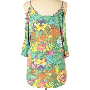 BOgO💞 Venus tropical cold should top 3/4 sleeves